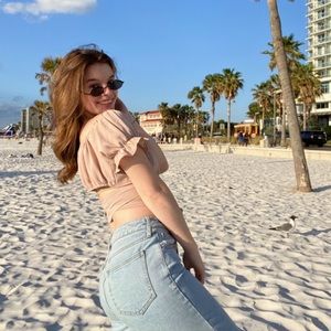 Meet your Posher, Mallory